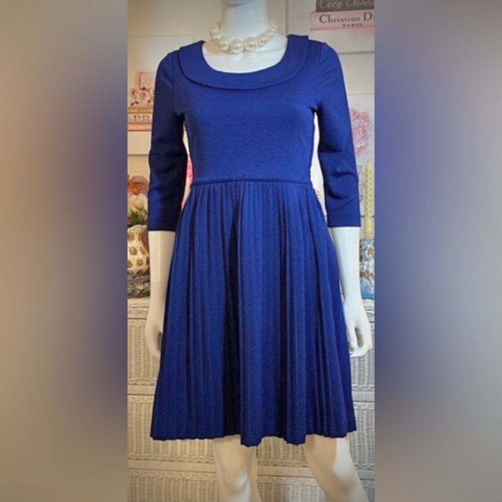 ModCloth Pleated Royal Blue Textured Knit Dress Keyhole Back Opening Size S